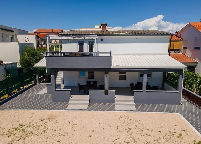 Skundric 2 By Interhome